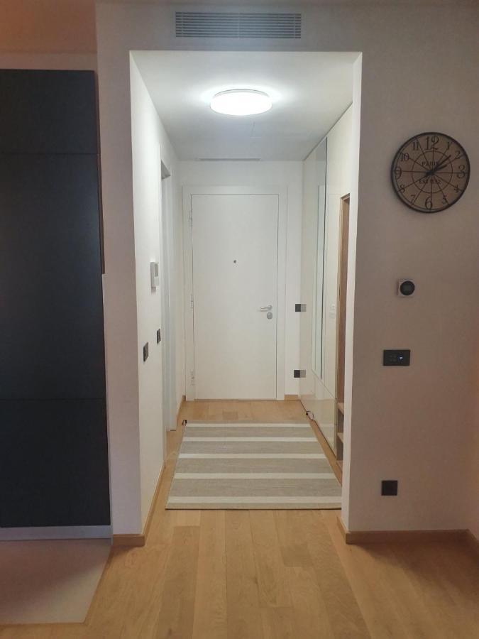 Downtown Apartment *